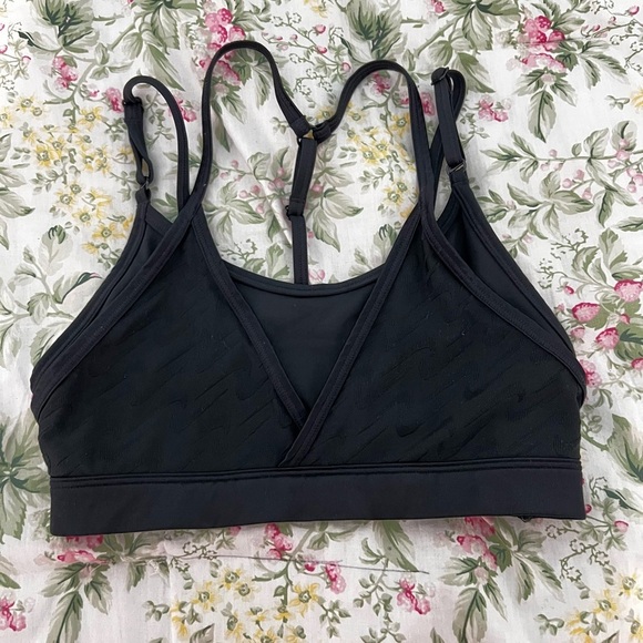 Nike Dri-FIT Sports Bra - Picture 2 of 3